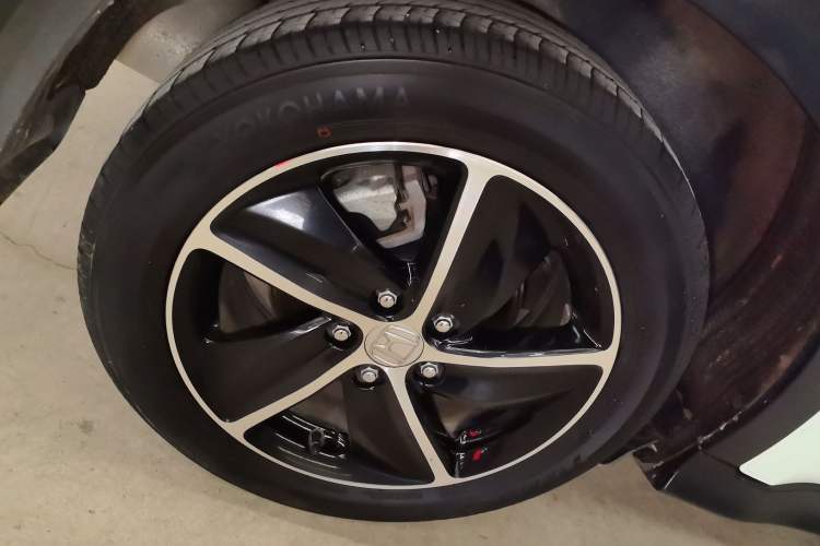 Used Honda Vezel 2019 1.5L CVT Luxury Model China V Exterior 5