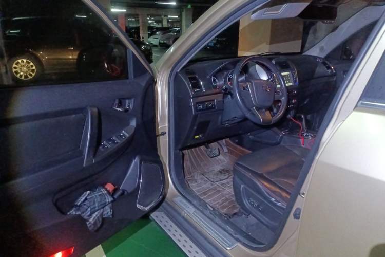 Used Geely Auto GX7 2014 2.0L Automatic Prestige Edition
