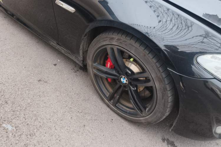 Used BMW 5 Series 2011 535i Sport Edition Right Front Wheel Hub