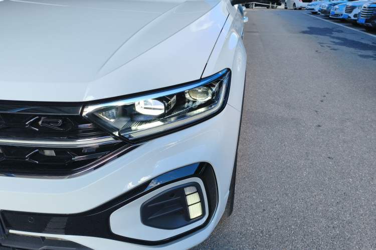 Used Volkswagen T-ROC 2024 300TSI DSG Two-Wheel-Drive Chen Guang Edition