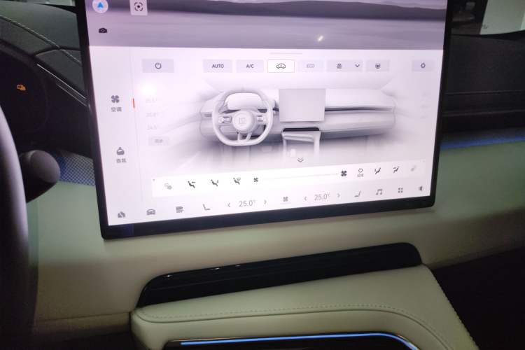 Used Zeekr 001 2024 WE Edition 95 kWh All-Wheel Drive Audio And AC Panel