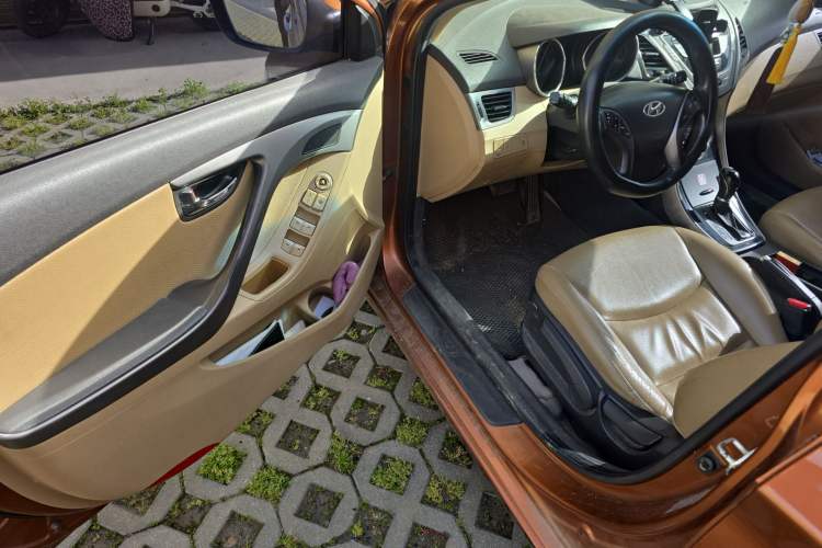 Used Hyundai Elantra (5th Generation / Langdong) 2012 1.6L Automatic Prestige Model Driver Seat