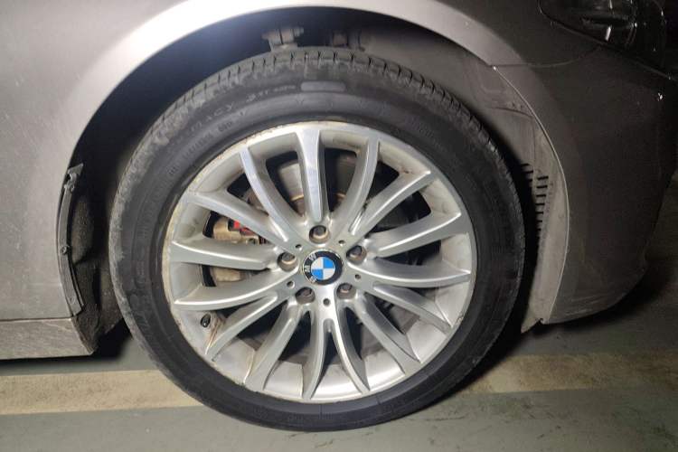 Used BMW 5 Series 2014 525Li Luxury Design Package
