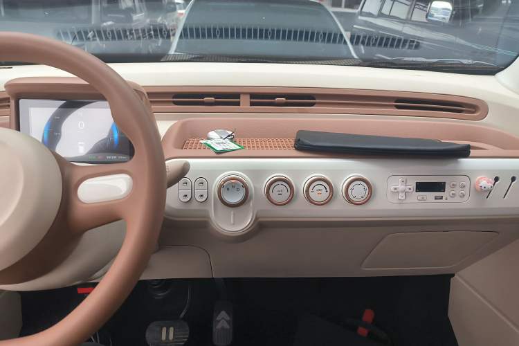 Used Bestune Pony 2026 Model 222km Shining Horse
