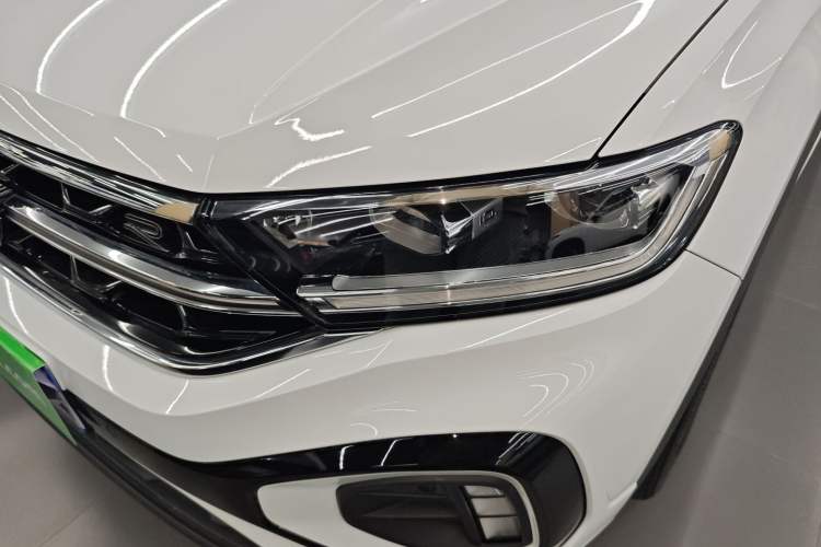 Used Volkswagen T-ROC 2023 300TSI DSG Two-Wheel-Drive Chen Guang Edition Left Front Headlight