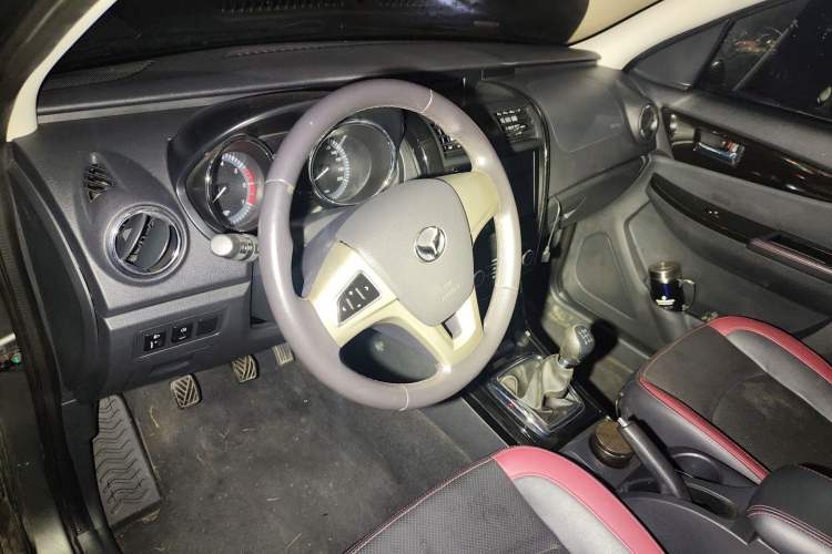 Used HYOSOW S3 2014 1.5L Luxury Version China IV Emission Standard