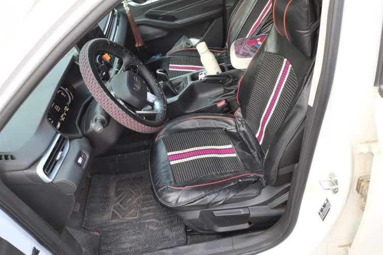 Used Geely Auto Emgrand 2025 4th Generation 1.5L Manual – Dragon Edition