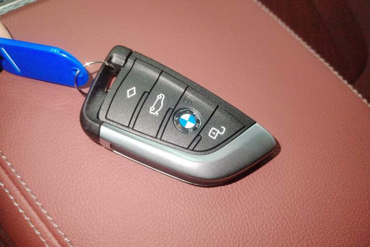 Used BMW 3 Series 2025 330Li M Sport Shadowline Package