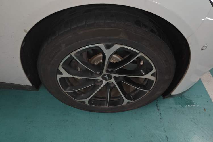 Used XPeng P7 2020 586N Right Front Wheel Hub