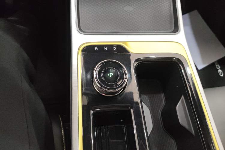 Used AION Y 2022 70 Tech Edition Lithium Iron Phosphate