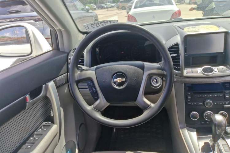 Used Chevrolet Captiva 2012 2.4L Two-Wheel Drive City Edition 5 Seats

