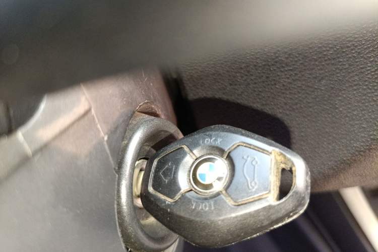 Used BMW Z4 2007 3.0si two-door sports car Vehicle Key