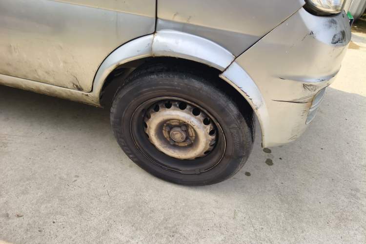 Used Dongfeng Xiaokang K07S 2017 1.2L Practical Version DK12-10 Right Front Wheel Hub