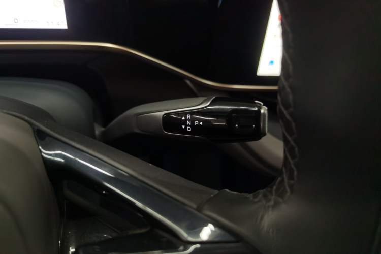 Used Hongqi EH7 2024 820 Pro Gear Lever