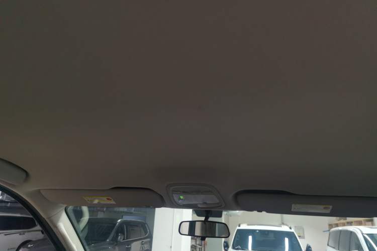 Used SAIC MAXUS G10 2016 1.9T Manual Elite Edition Diesel China IV