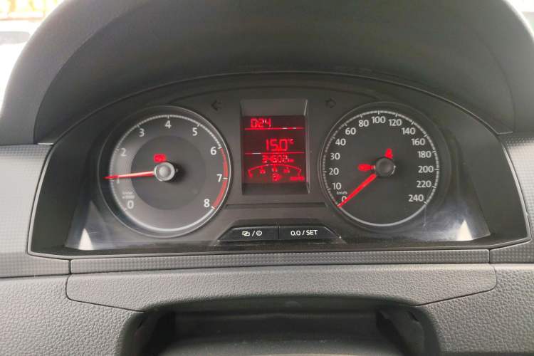 Used Volkswagen Santana 2016 1.4L Manual Fashion Edition