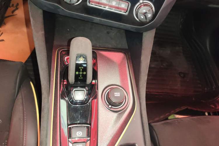 Used Lynk & Co 03 2019 03+ 2.0TD Automatic Wind-Chasing Edition Gear Lever