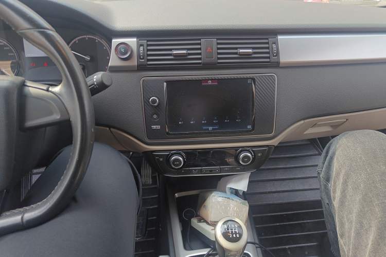 Used Qoros 3 2014 Sedan 1.6L Manual Zhiyue Model
