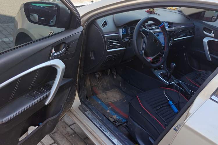 Used Geely Auto Emgrand 2017 Sedan Million Edition 1.5L Manual - Upward Version Driver Seat