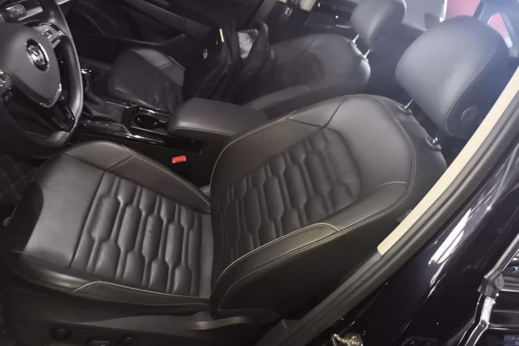 Used Volkswagen Passat 2020 330TSI Elite Edition China VI