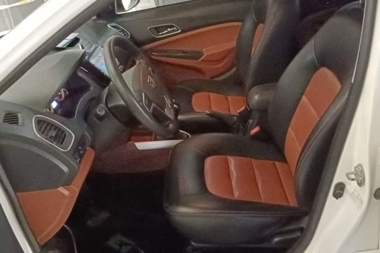 Used Geely Auto Diamond 2016 1.5L Manual Elite Version China IV Standard