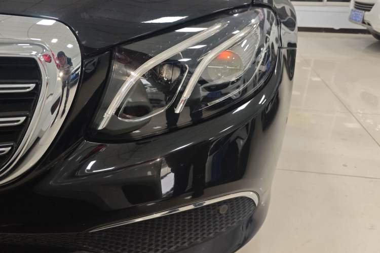 Used Mercedes-Benz E-Class 2018 Facelift E 200 L
