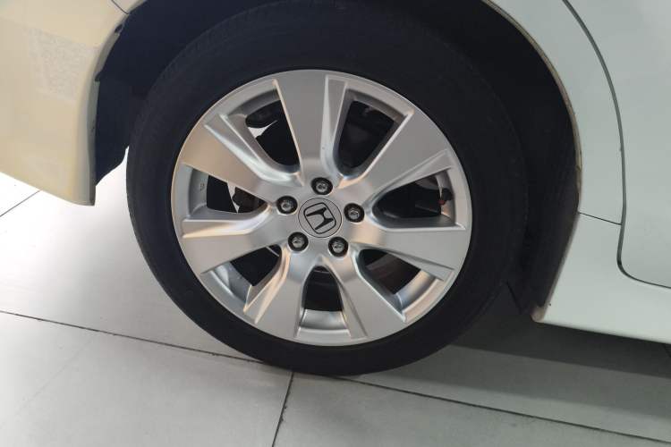 Used Honda Jade 2017 1.8L automatic Comfort version 5 seats
