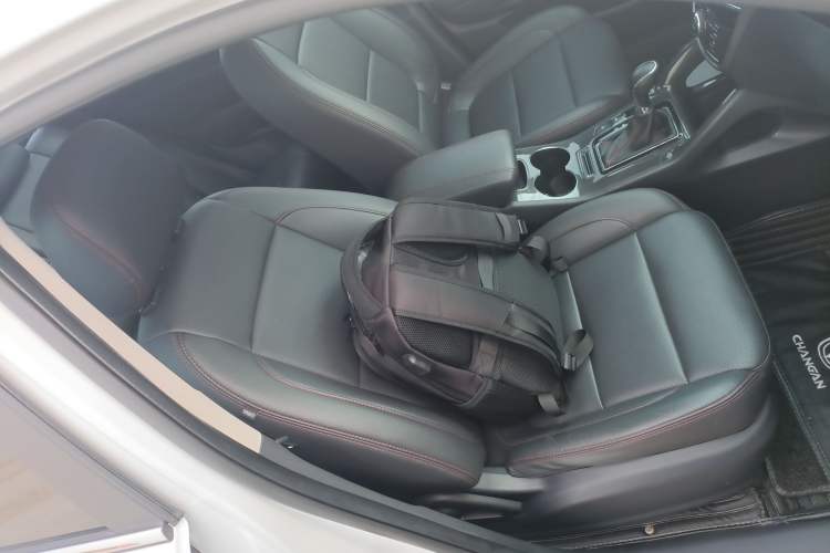 Used CHANGAN CS75 2017 Shangkui Edition 1.5T Automatic Fengxiang Model Right Front Seat