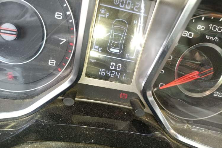 Used Zotye Domy X5 2015 1.5T Manual Luxury Model China V Standard