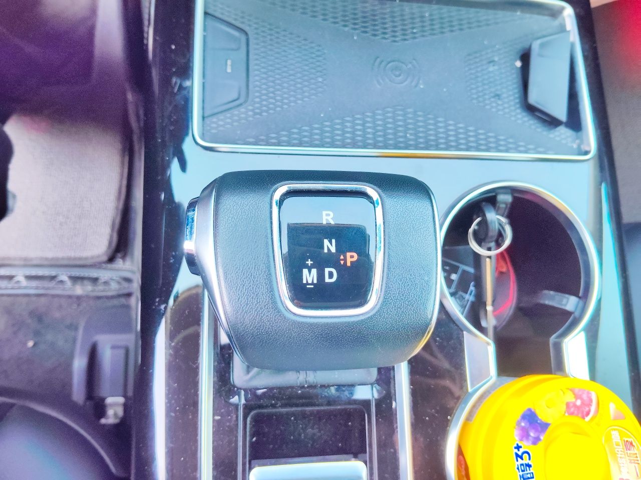 Hongqi HS7 2022 2.0T DCT Two-Wheel Drive Smart Connect Flagship Edition Five Seats - Chinese Trim Chang — снимка 14