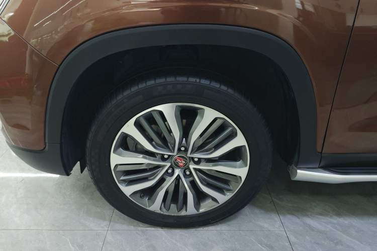 Used Roewe RX8 2018 30T Smart Connectivity All-Wheel Drive Supreme Edition