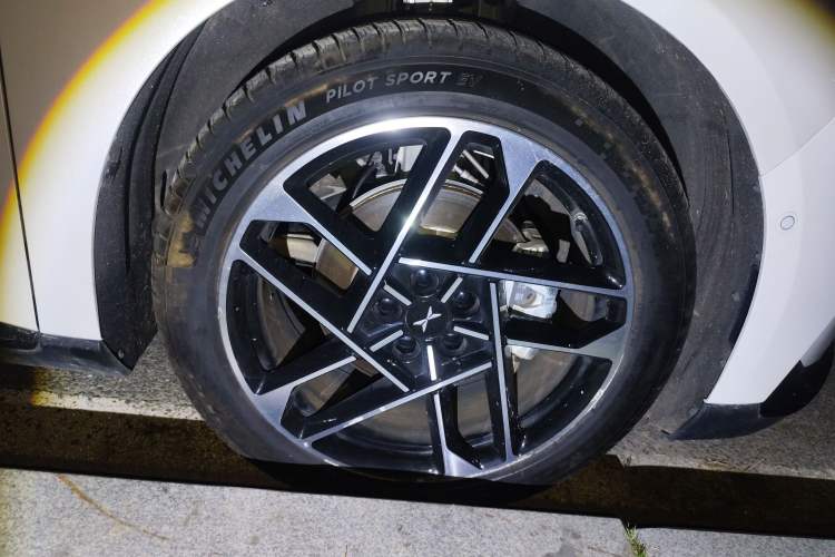 Used XPeng P7+ 2024 Ultra-Long Range Max Exterior 7