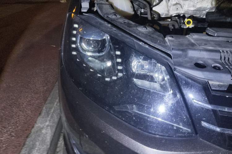 Used Volkswagen Sharan 2016 280TSI Enjoyment Model 7-Seater
