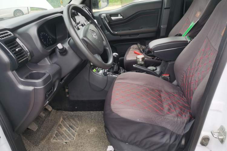 Used CHANGAN OSHAN X70A 2019 1.5L Manual Basic Version China VI Standard