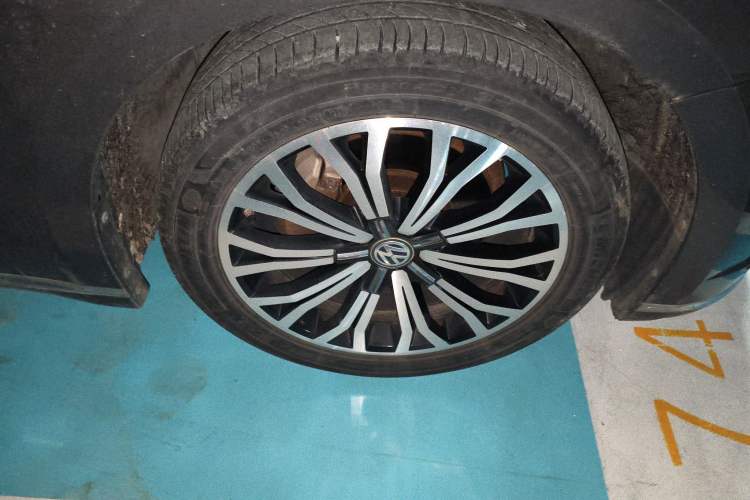 Used Volkswagen Phideon 2018 Revised Version 380TSI Two-Wheel Drive Business Edition