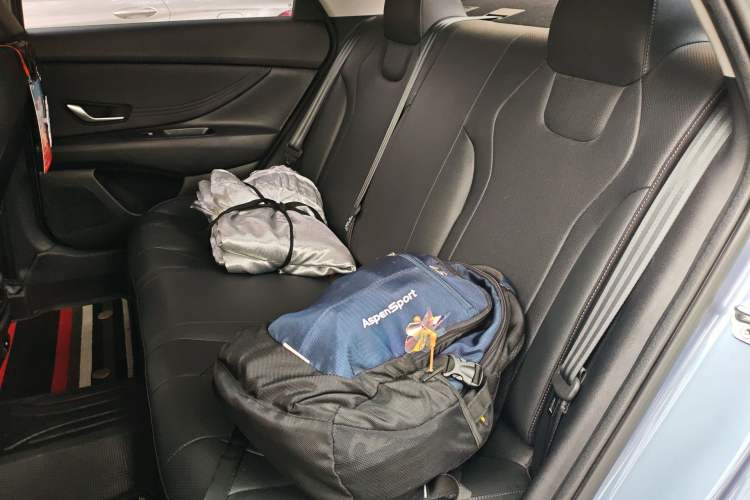 Used Hyundai Elantra 2023 1.5L CVT LUX Prestige Edition Left Rear Seat