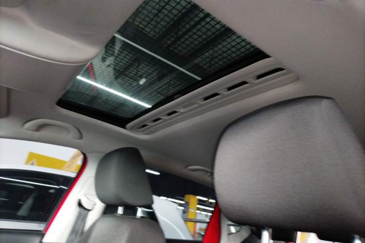 Used Volkswagen Polo 2016 1.6L Automatic Comfort Model