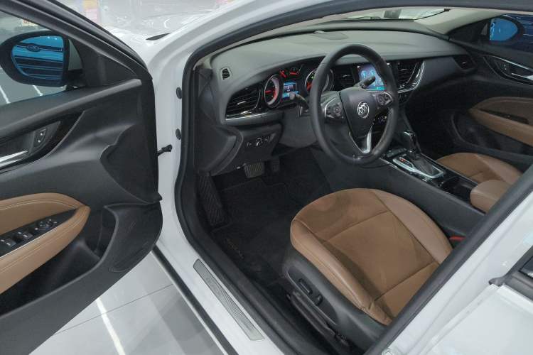 Used Buick Regal 2019 20T Elite Version China VI Standard Driver Seat