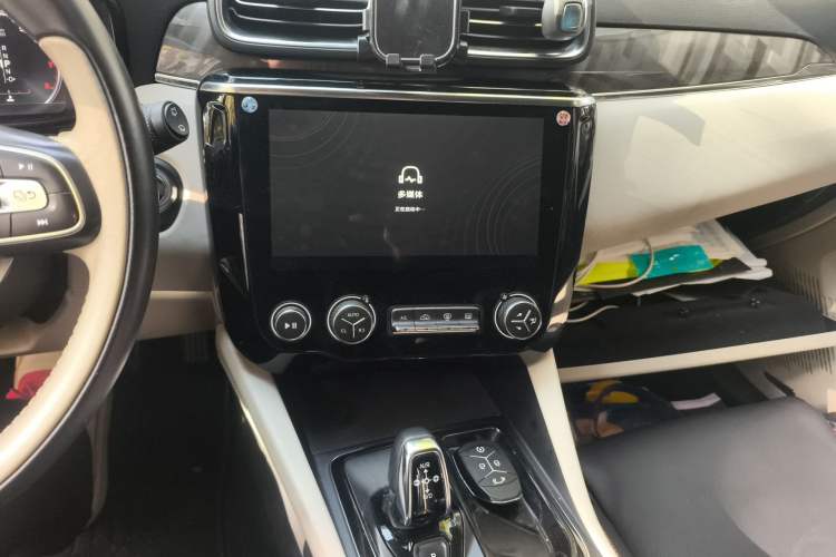 Used Lynk & Co 02 2018 1.5T DCT Two-Wheel Drive Zhaopu Version China V Standard
