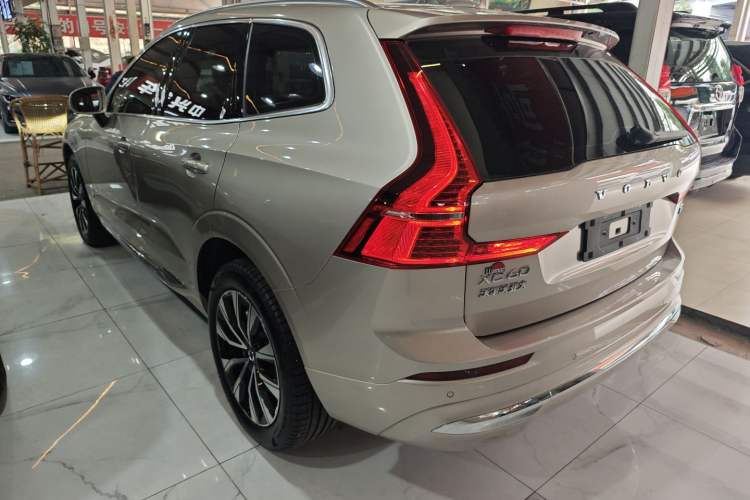 Used Volvo XC60 2024 B5 4x4 Smart Luxury Edition