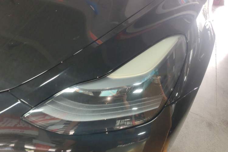 Used Tesla Model Y 2023 Rear-Wheel-Drive Version
