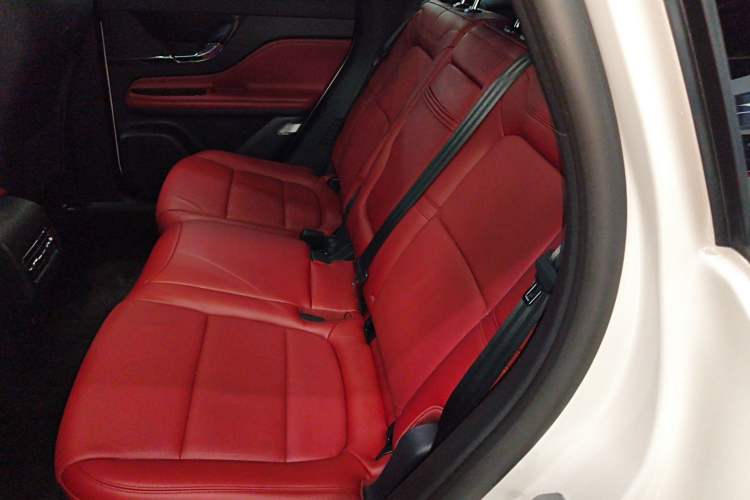 Used Lincoln Corsair 2023 2.0T Two-Wheel-Drive Luxury Edition