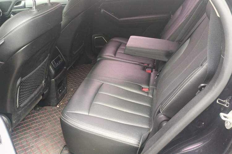 Used BYD Tang 2018 2.0T Automatic SmartConnect Prestige 7-Seater China V Standard
