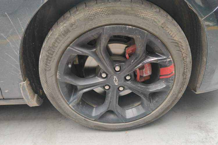 Used Chevrolet Malibu XL 2021 Redline 550T Automatic Sharp Edition Right Front Wheel Hub