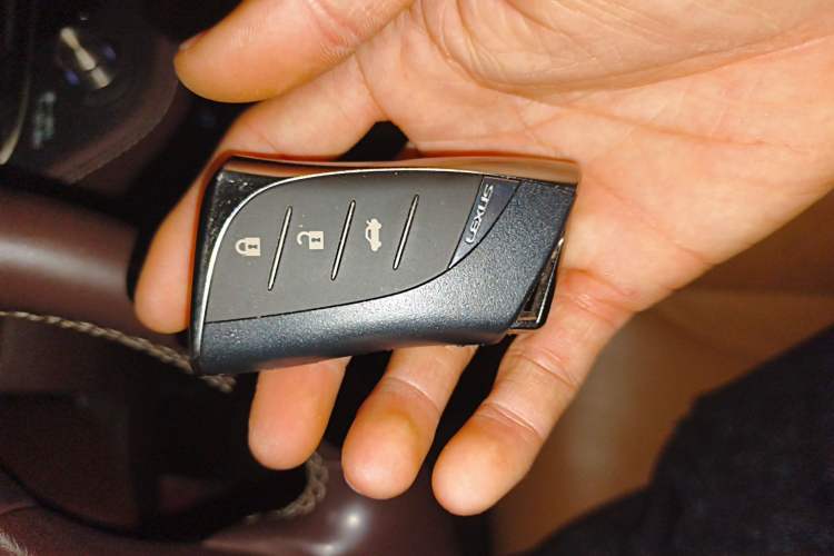 Used Lexus LS 2018 500h Excellence Edition China VI standard Vehicle Key