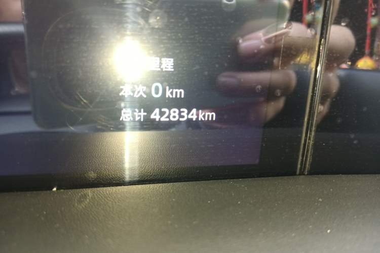 Used CHANGAN UNI-K 2024 2.0T Two-Wheel Drive YueShang Trim Odometer Close Up