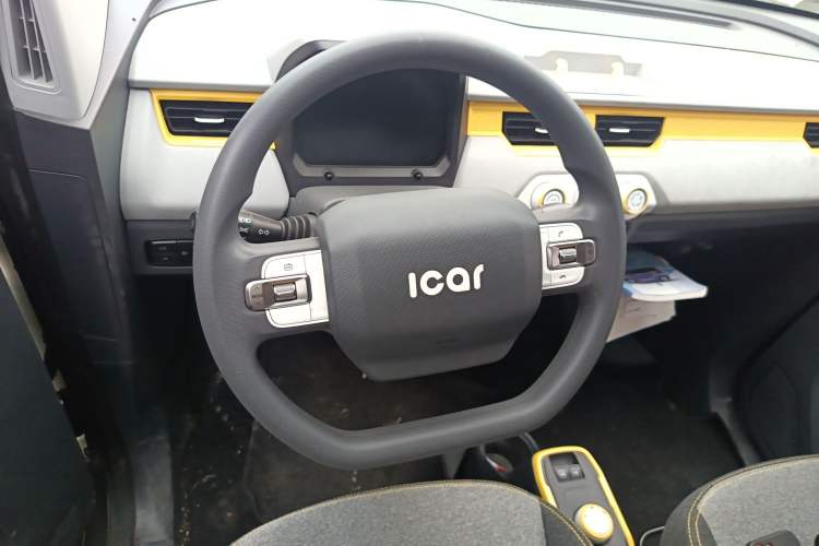 Used Chery QQ Ice Cream 2022 170km Sundae Phosphate Lithium-Ion