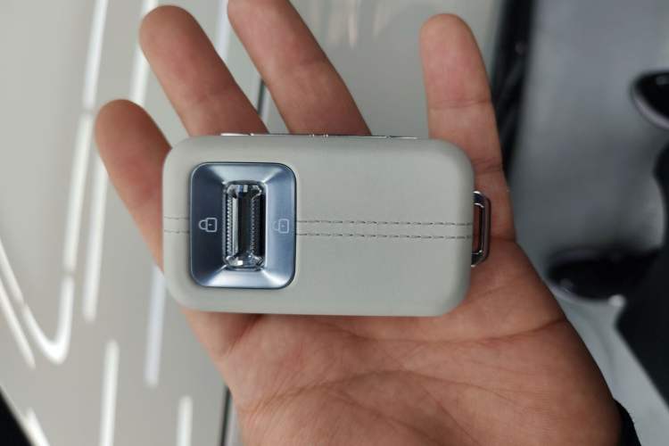 Used Zeekr 001 2026 95° All-Wheel-Drive Max Edition Vehicle Key