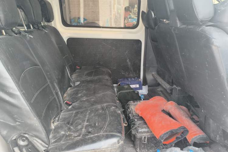 Used Ford Transit 2019 2.0T Gasoline Multi-Function Commercial Vehicle Short Wheelbase Mid-Roof 6-Seater China VI Standard Left Rear Seat