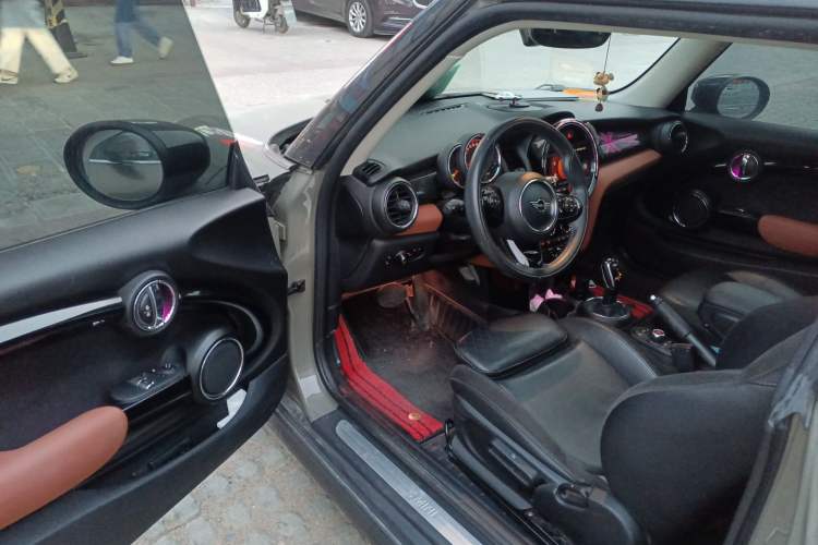 Used MINI 2020 1.5T COOPER Artist
